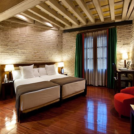 Abad Toledo Hotel Værelse billede