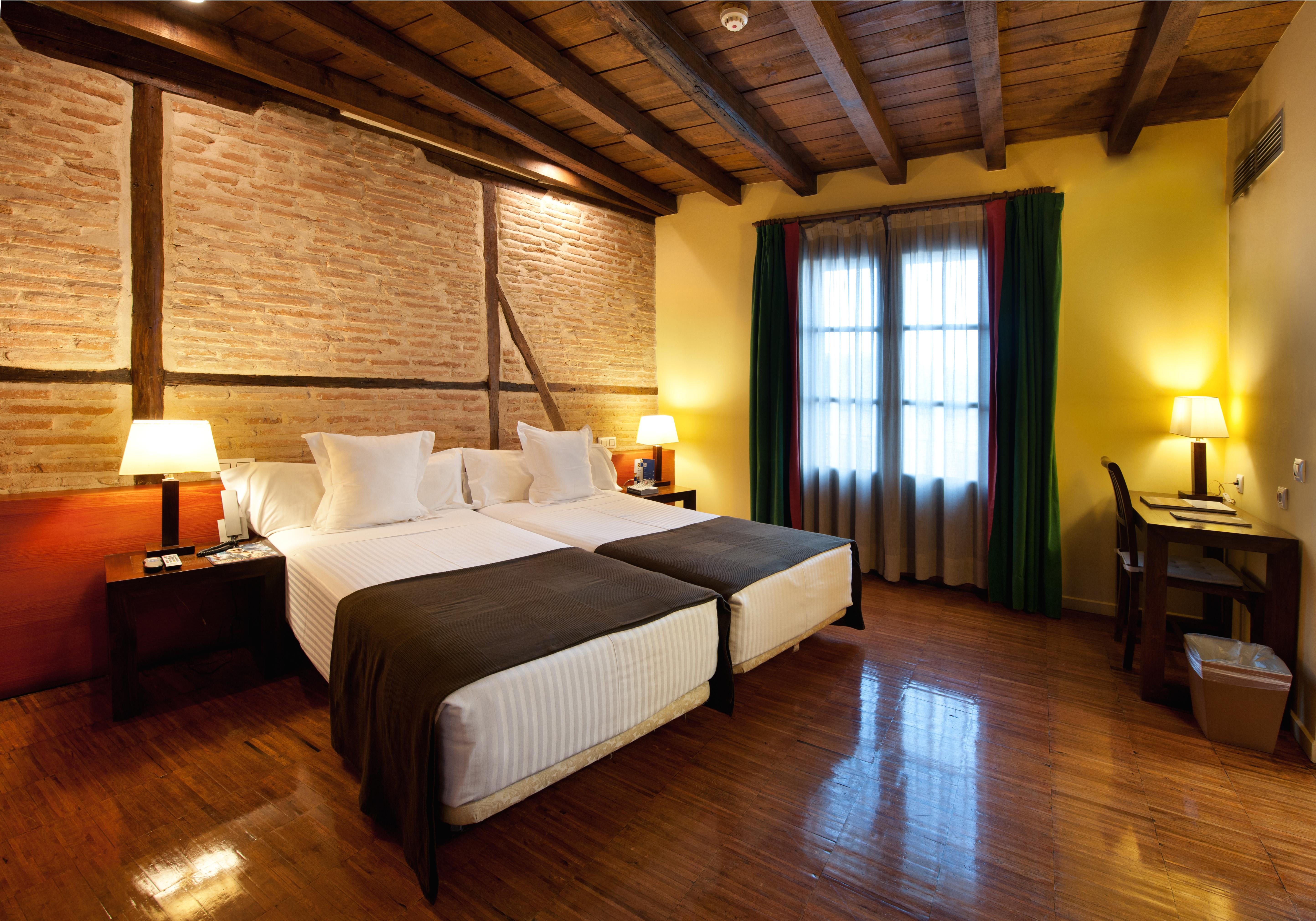 Abad Toledo Hotel Værelse billede